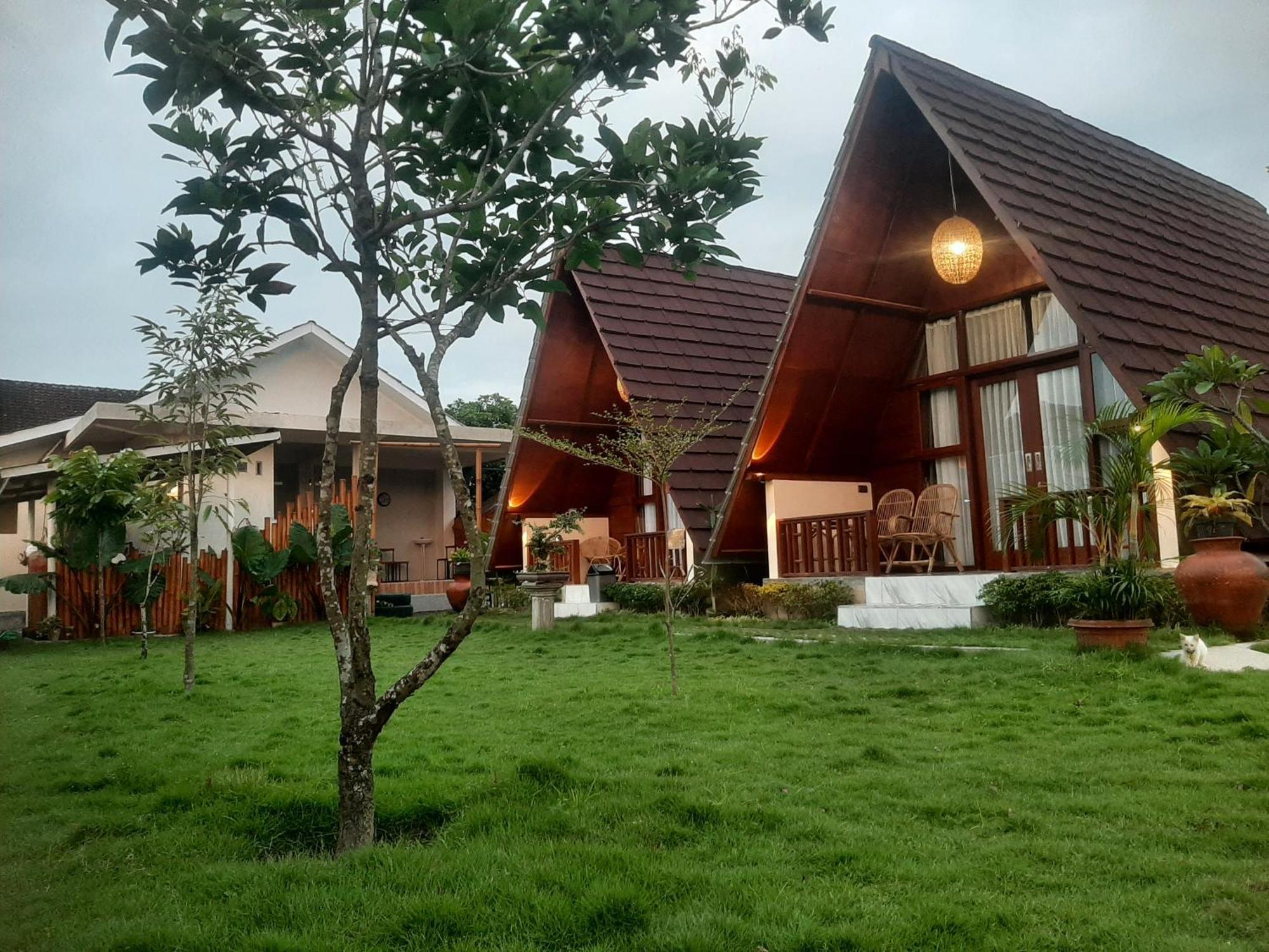 D' Carasti Bungalow Masbagik 외부 사진