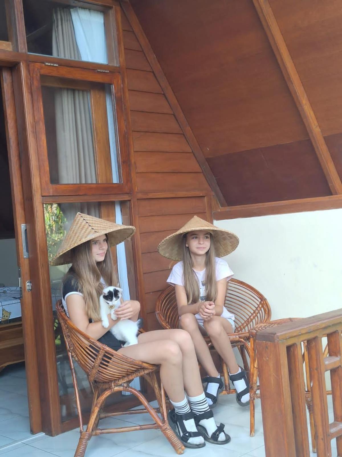 D' Carasti Bungalow Masbagik 외부 사진