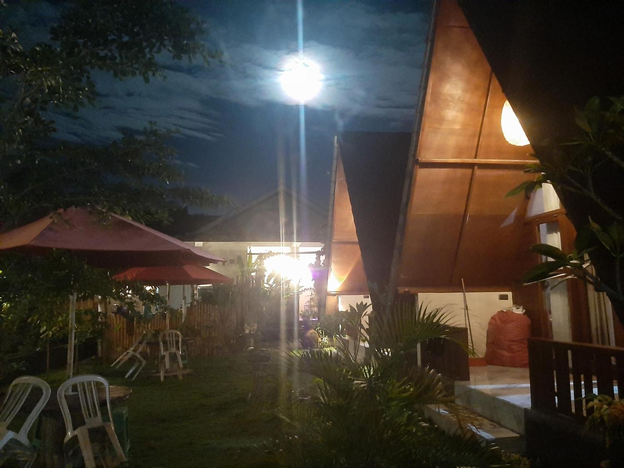D' Carasti Bungalow Masbagik 외부 사진